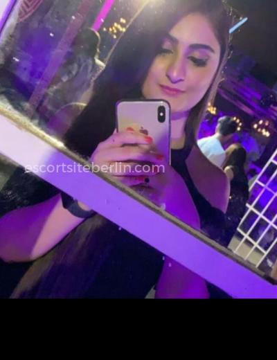 Hure Nikky - Foto  1 №386